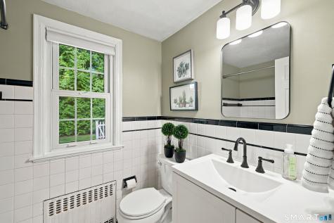 11 Farnham Road West Hartford CT 06119