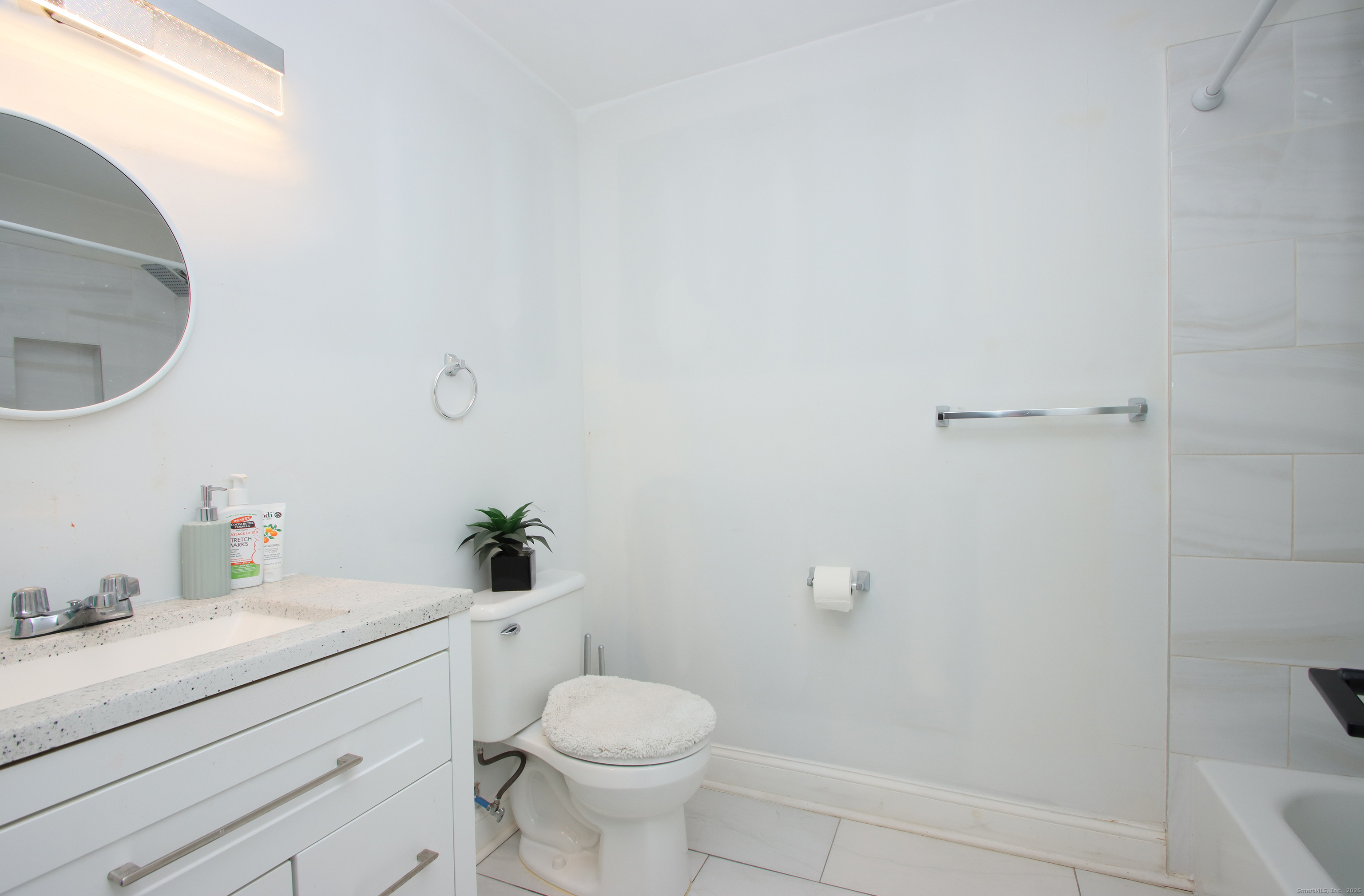 32 Spring Street Ansonia CT 06401