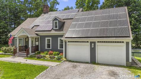 14 North Branch Road Newtown CT 06470