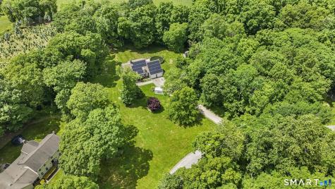 14 North Branch Road Newtown CT 06470
