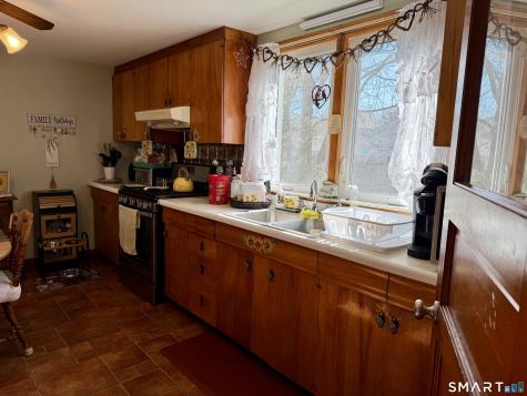 52 South 1st Street Meriden CT 06451