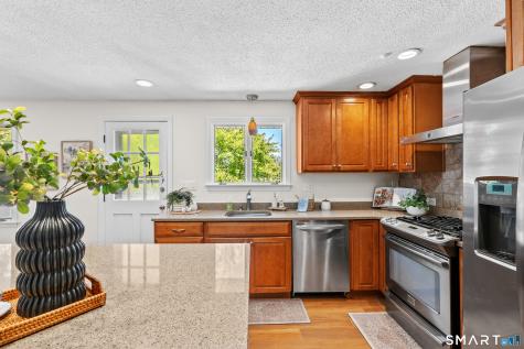10 Eastwood Road West Hartford CT 06117