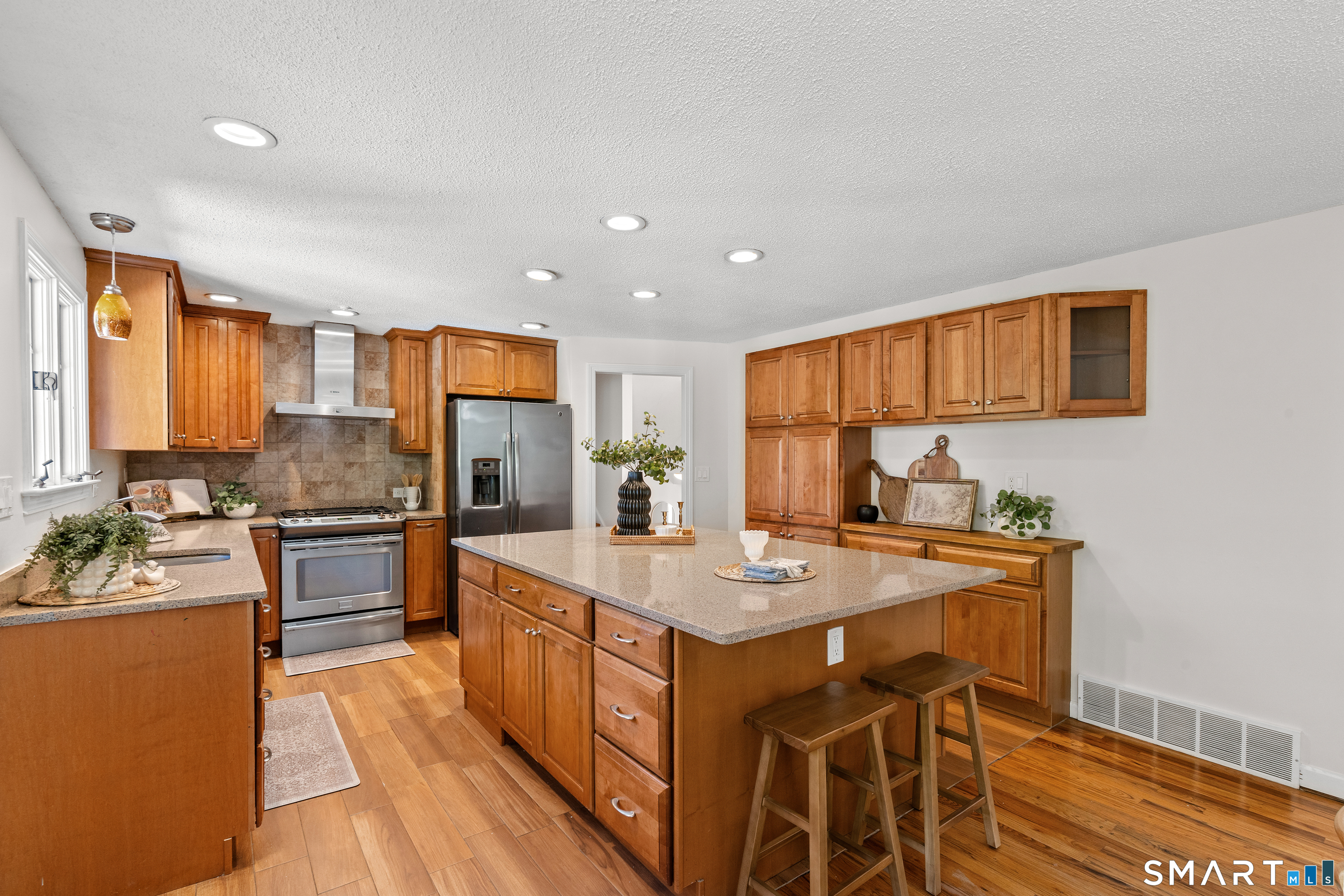 10 Eastwood Road West Hartford CT 06117