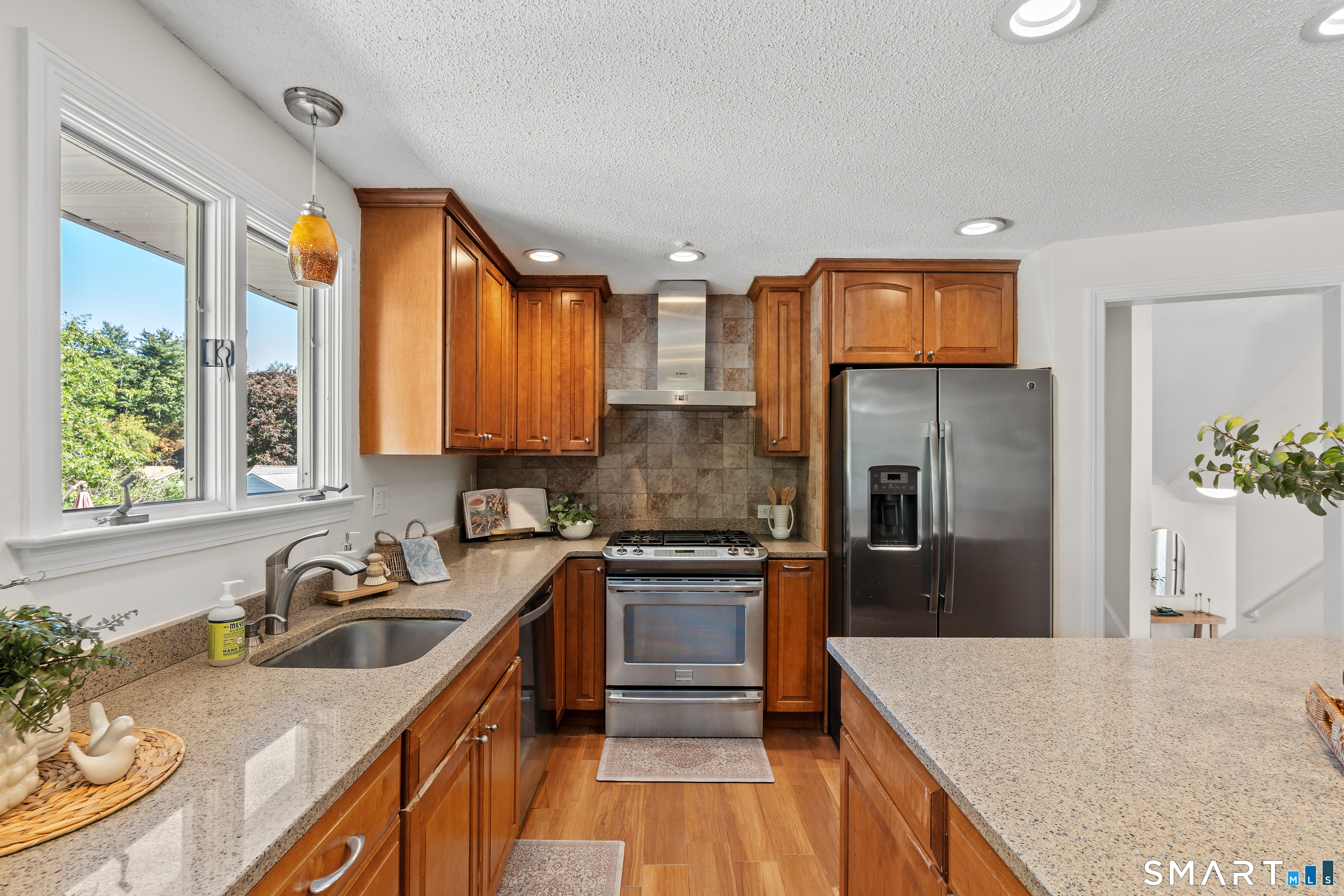 10 Eastwood Road West Hartford CT 06117