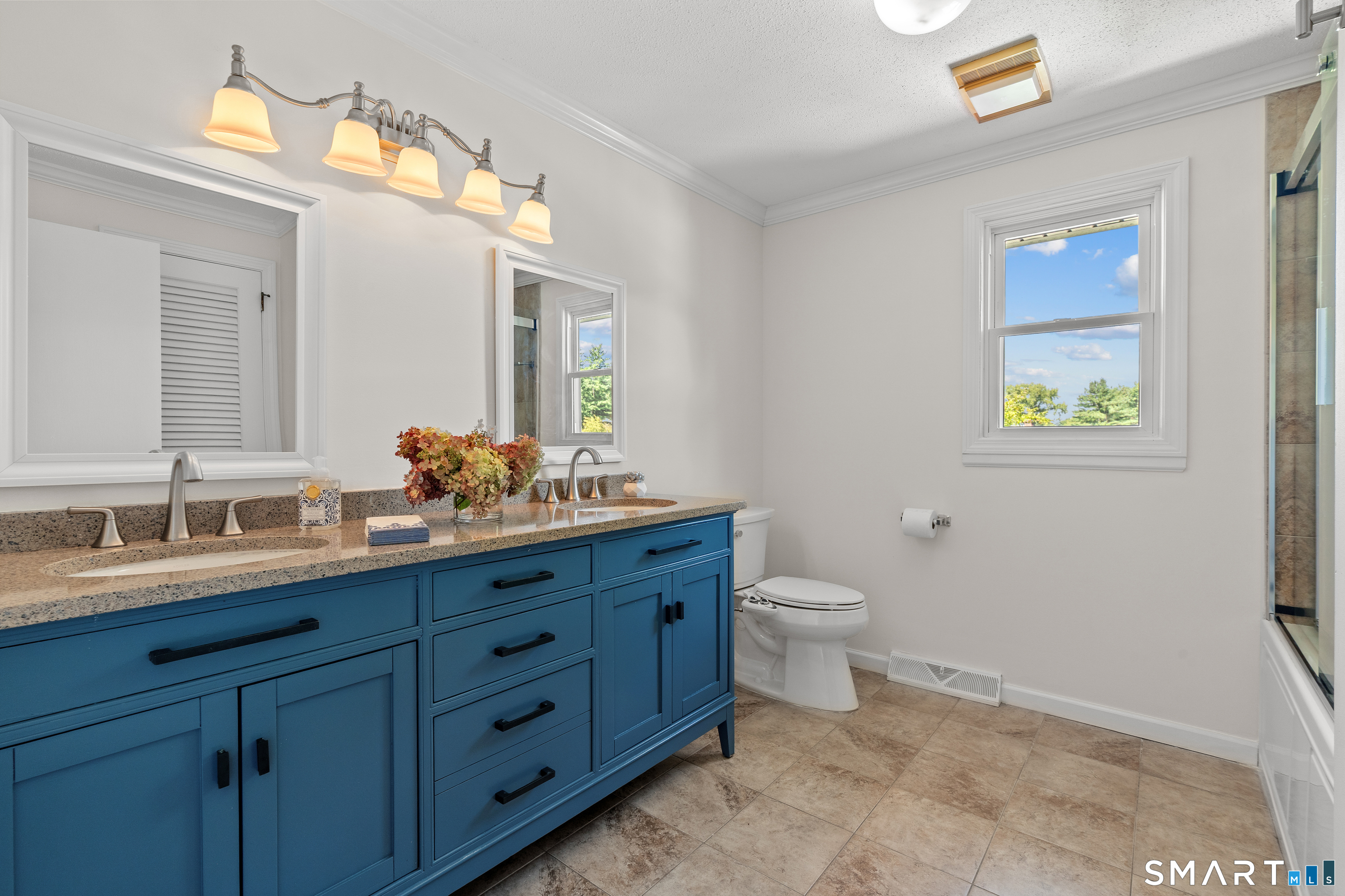 10 Eastwood Road West Hartford CT 06117