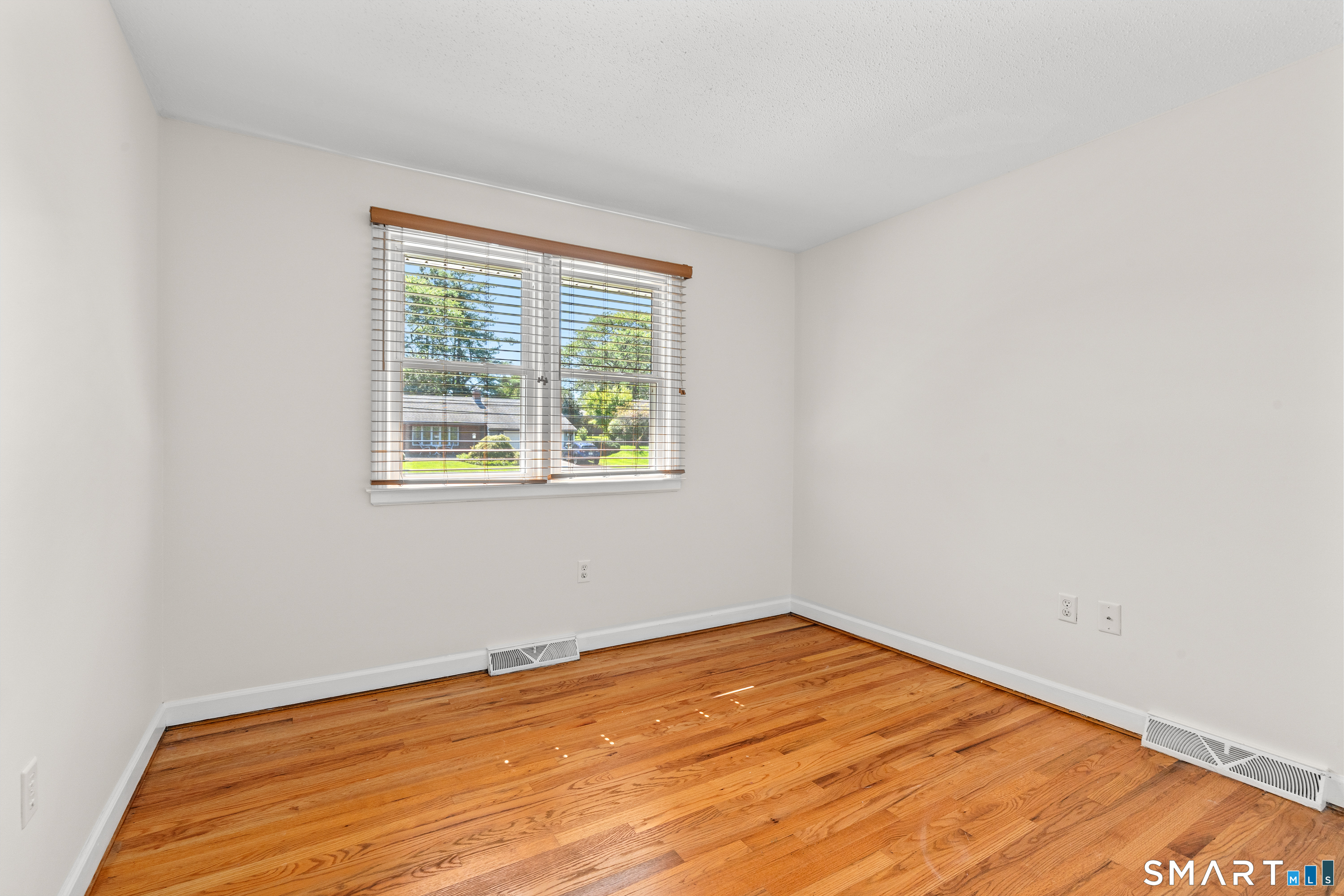 10 Eastwood Road West Hartford CT 06117