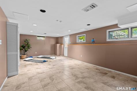 10 Eastwood Road West Hartford CT 06117