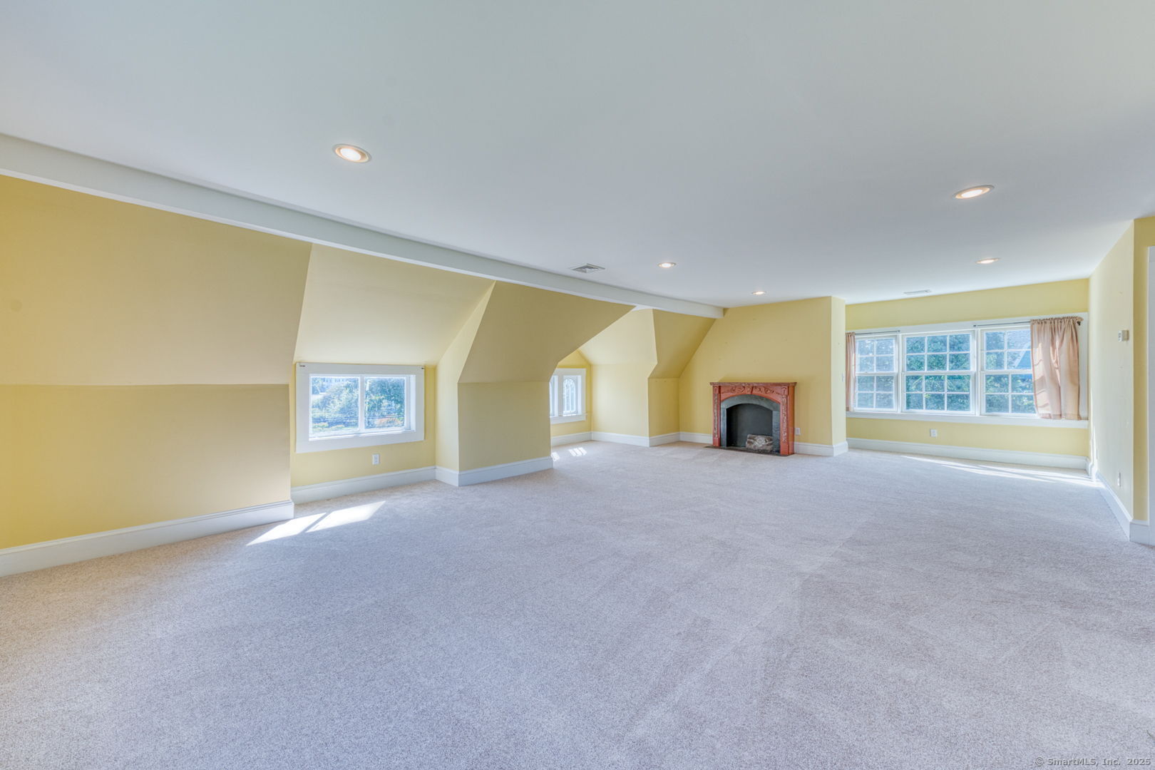 202 South Main Street Manchester CT 06040