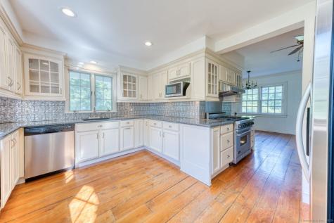 202 South Main Street Manchester CT 06040