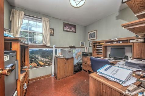 106 Greenwood Lane Monroe CT 06468