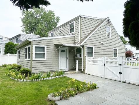 18 Albin Road Stamford CT 06902