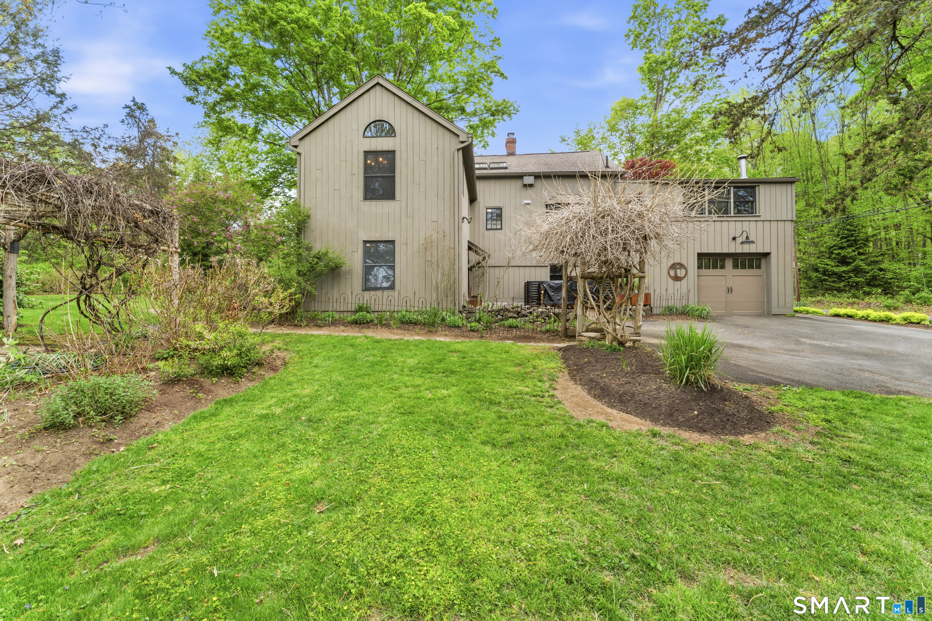 19 Farrell Road Newtown CT 06470