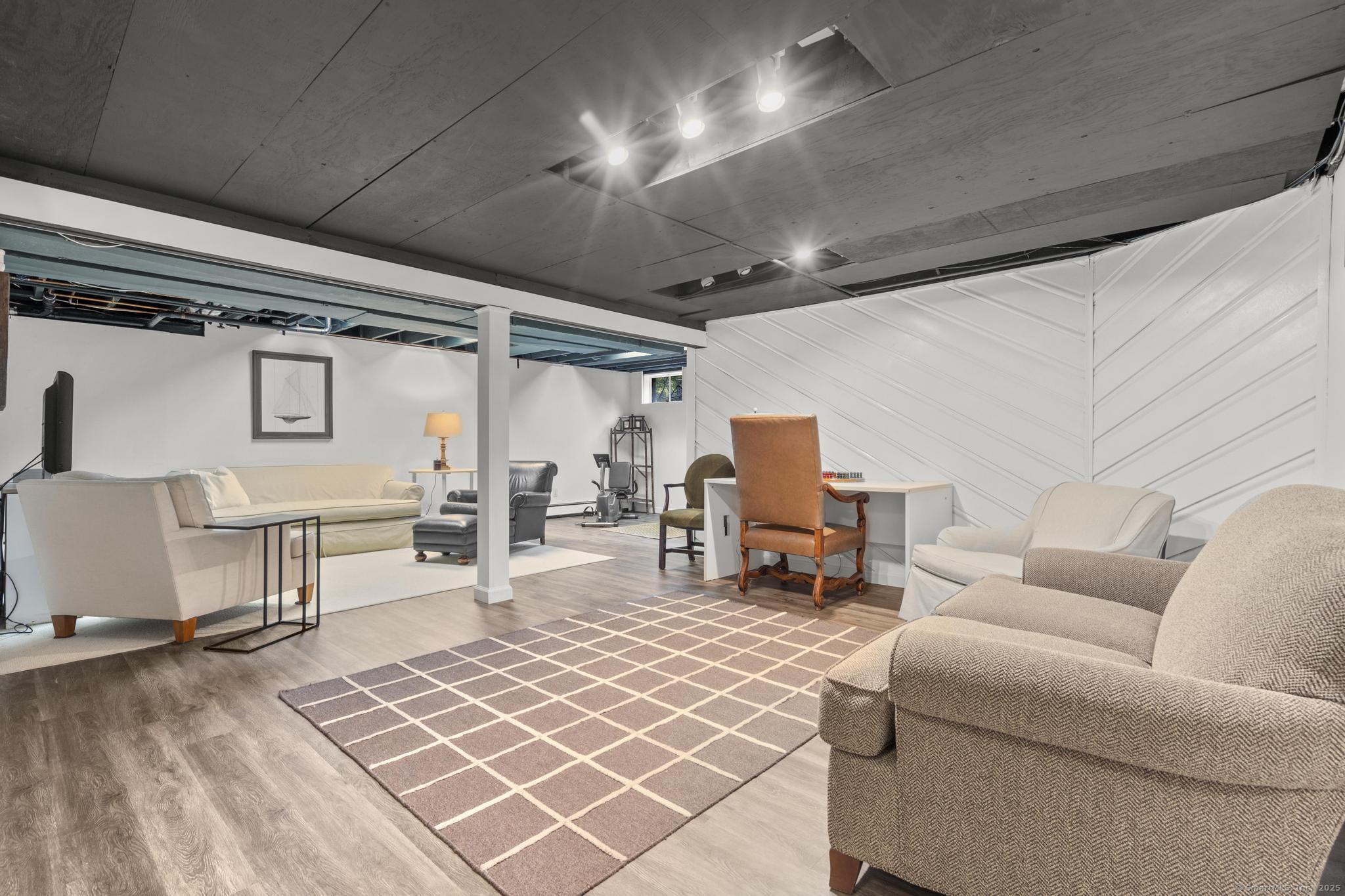 1165 Stillson Road Fairfield CT 06824