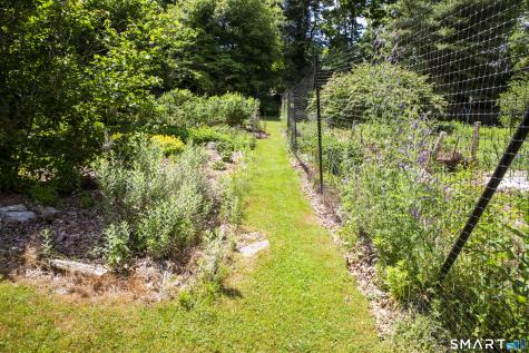 7 Maynard Hill Road Preston CT 06365