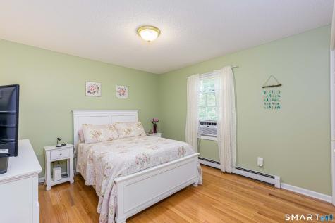 148 Mill Pond Heights Road East Haven CT 06513