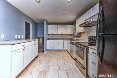 21 Mcdermott Circle Hamden CT 06518