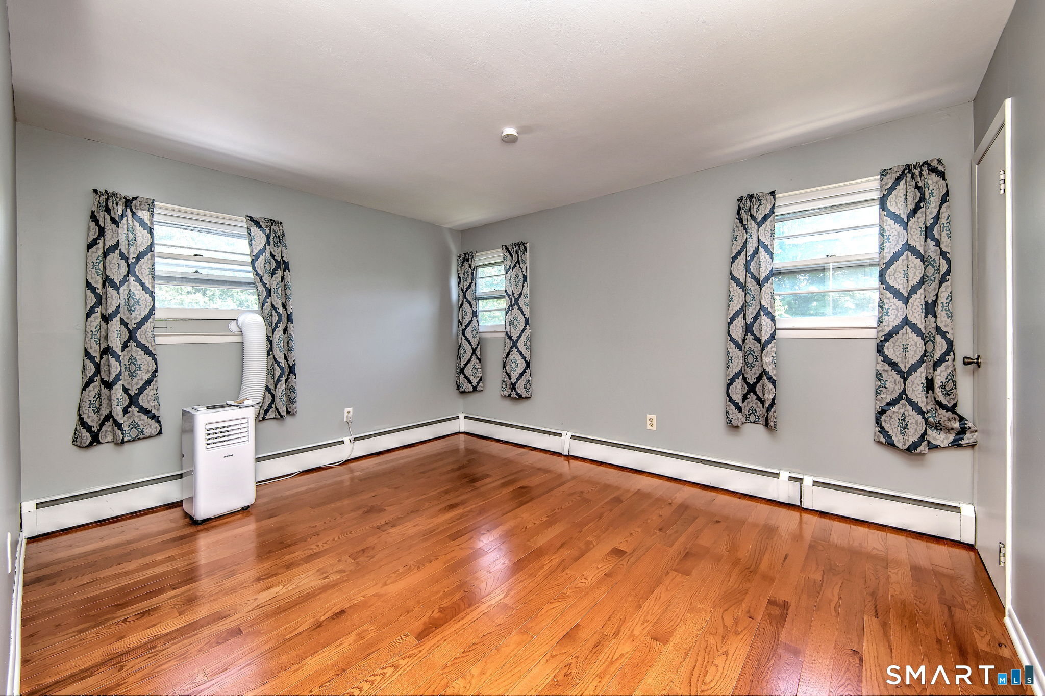 21 Mcdermott Circle Hamden CT 06518