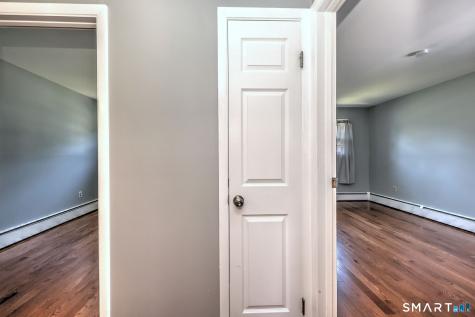 21 Mcdermott Circle Hamden CT 06518