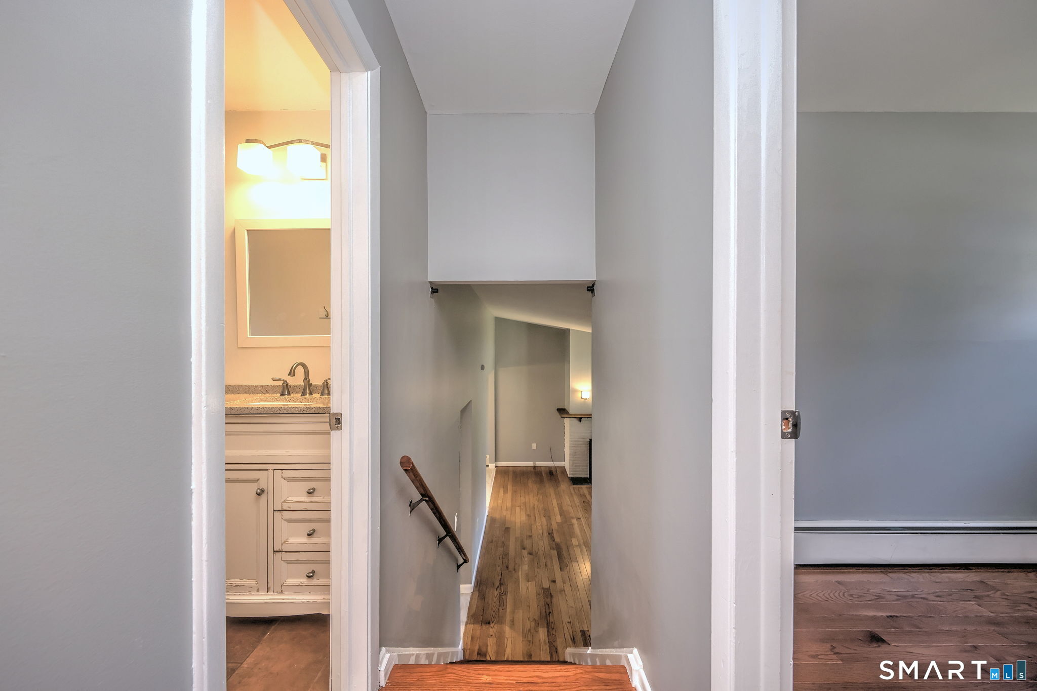 21 Mcdermott Circle Hamden CT 06518