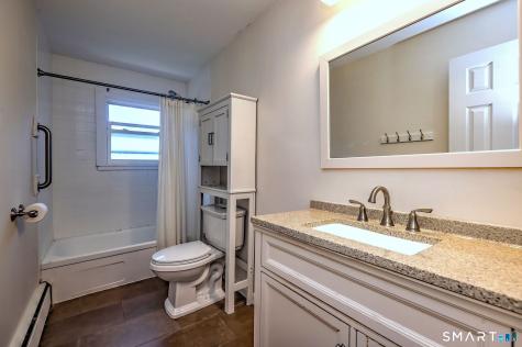 21 Mcdermott Circle Hamden CT 06518