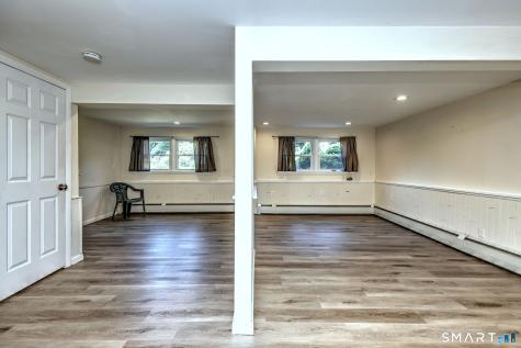 21 Mcdermott Circle Hamden CT 06518