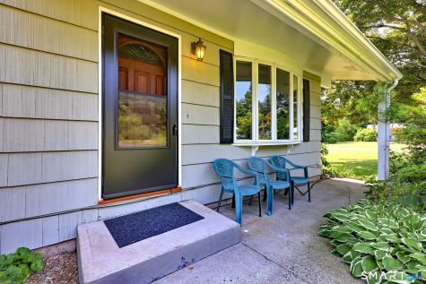 21 Mcdermott Circle Hamden CT 06518