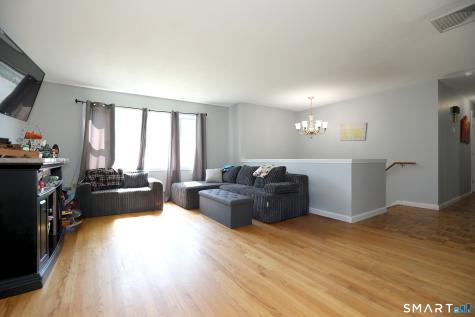 7 Jonathan Place Bloomfield CT 06002