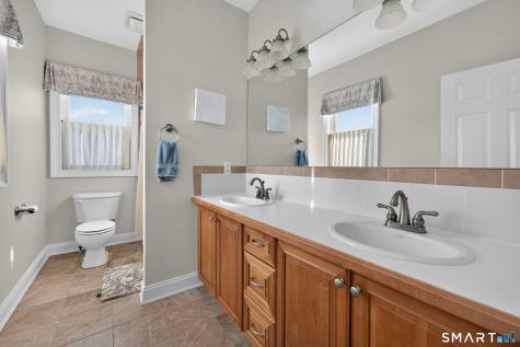 10 Lynne Avenue Westbrook CT 06498