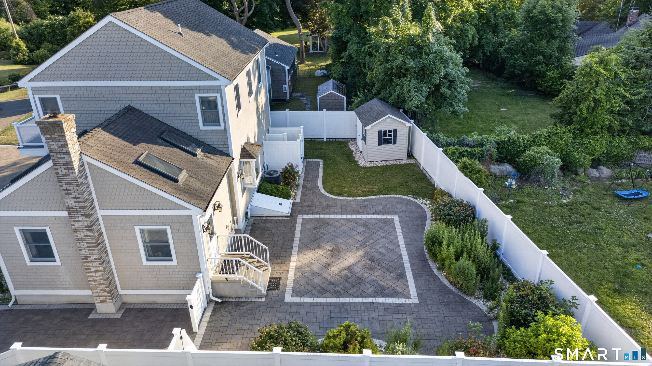 10 Lynne Avenue Westbrook CT 06498