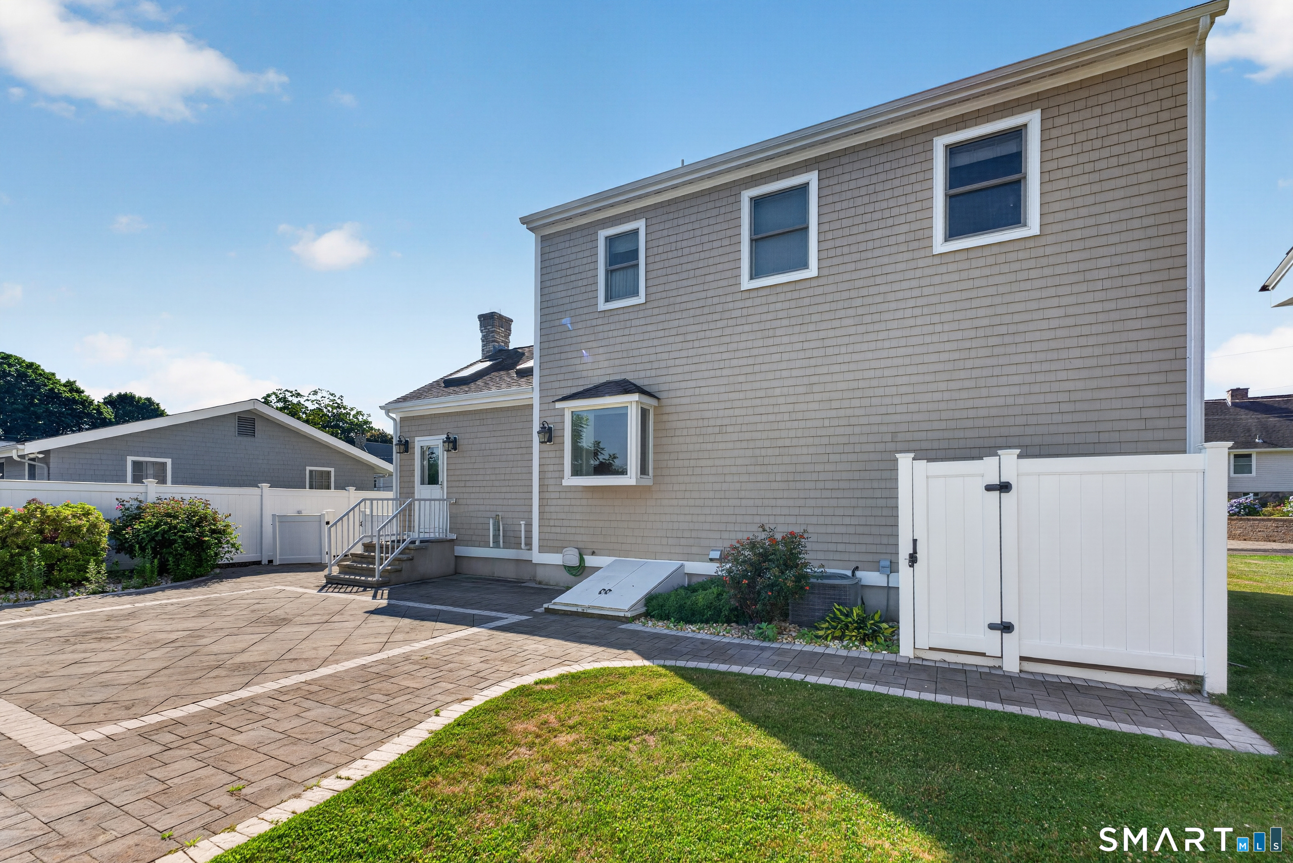 10 Lynne Avenue Westbrook CT 06498