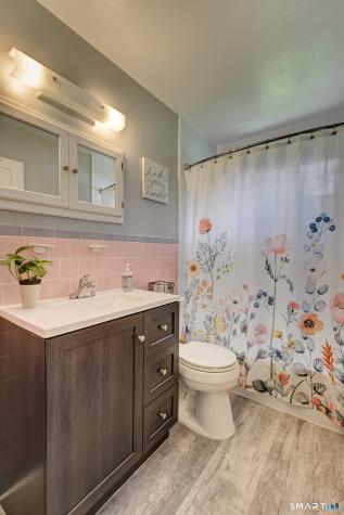 25 Yale Drive Enfield CT 06082