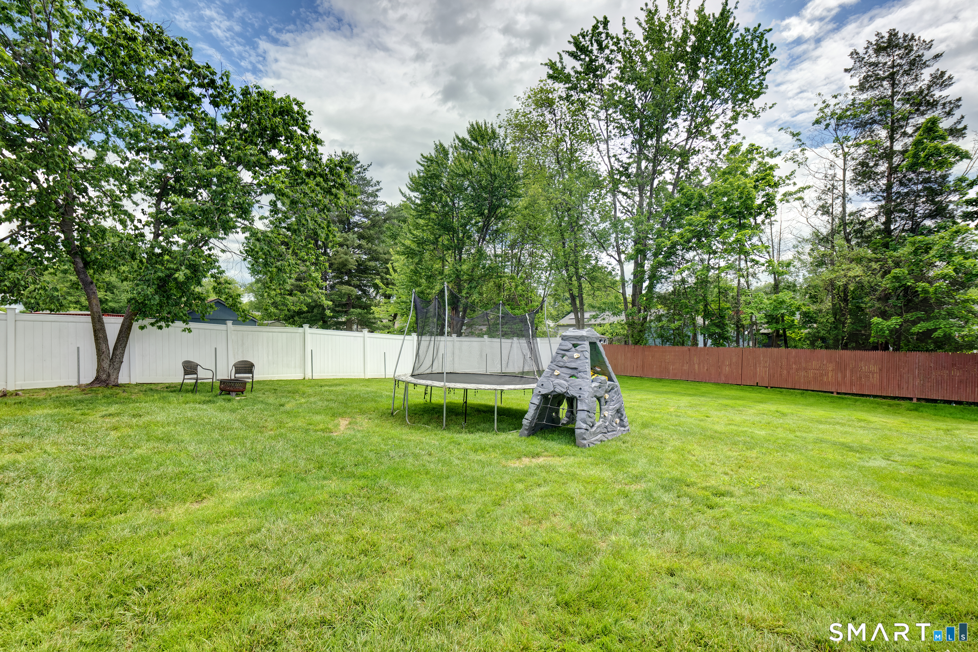 25 Yale Drive Enfield CT 06082