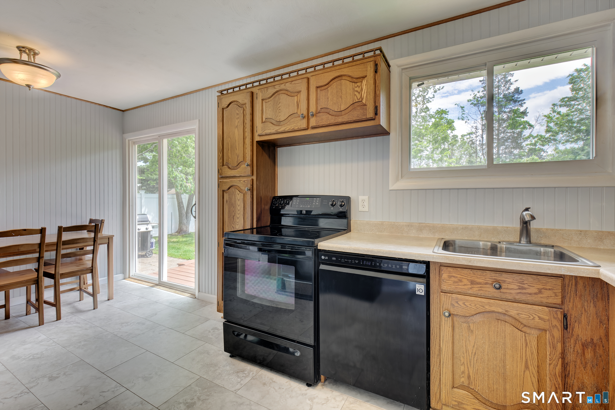 25 Yale Drive Enfield CT 06082