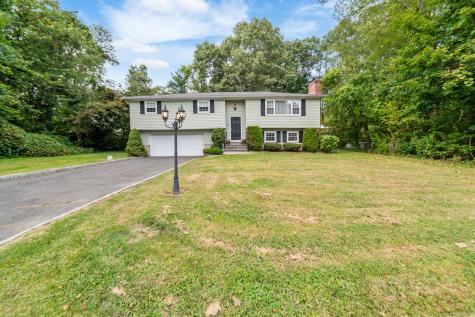 38 East Ridge Drive Middlebury CT 06762
