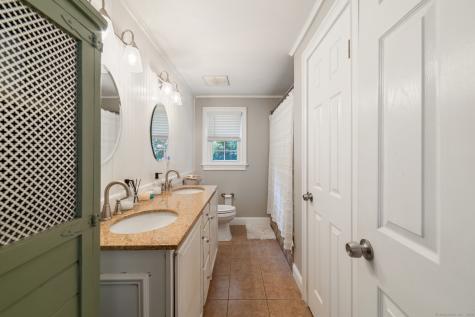 38 East Ridge Drive Middlebury CT 06762