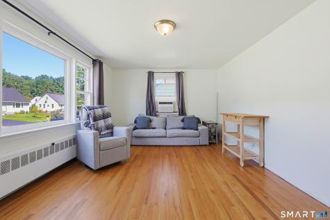 16 King Court Enfield CT 06082