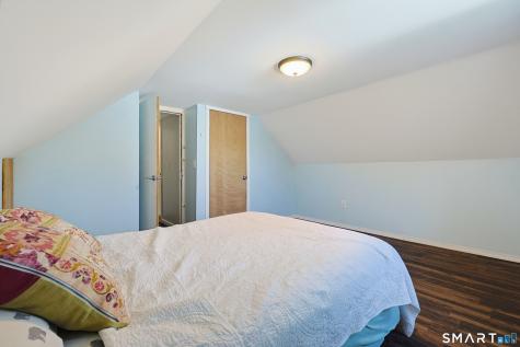 16 King Court Enfield CT 06082