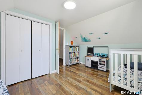 16 King Court Enfield CT 06082