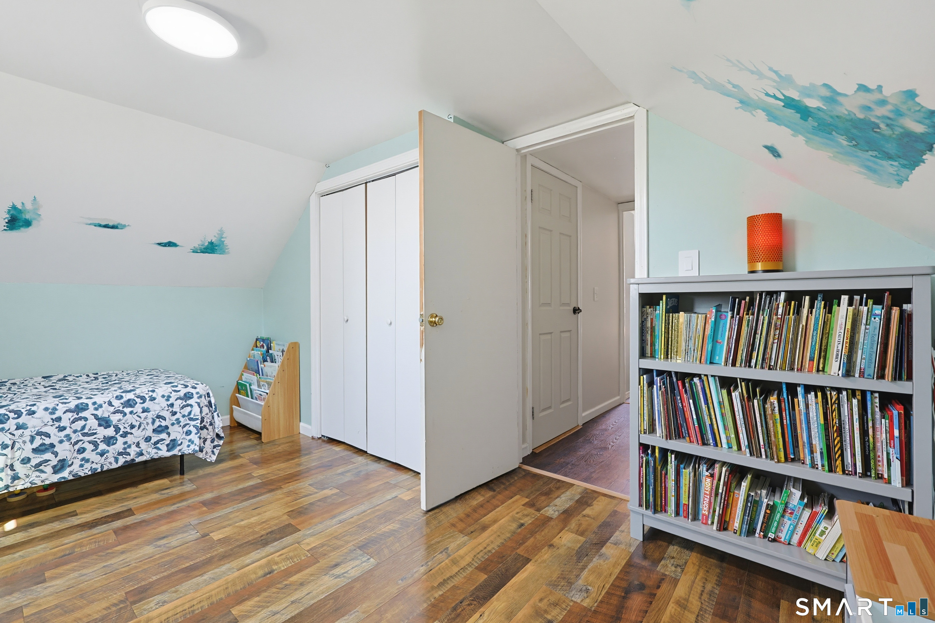 16 King Court Enfield CT 06082