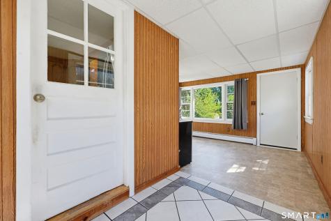 16 King Court Enfield CT 06082
