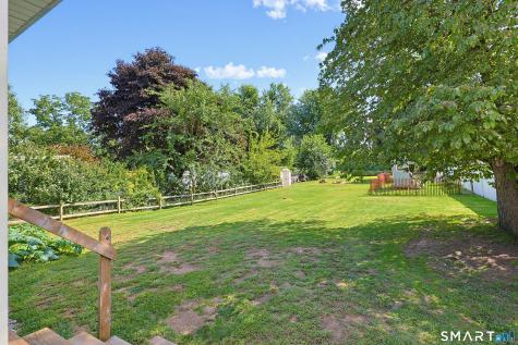 16 King Court Enfield CT 06082