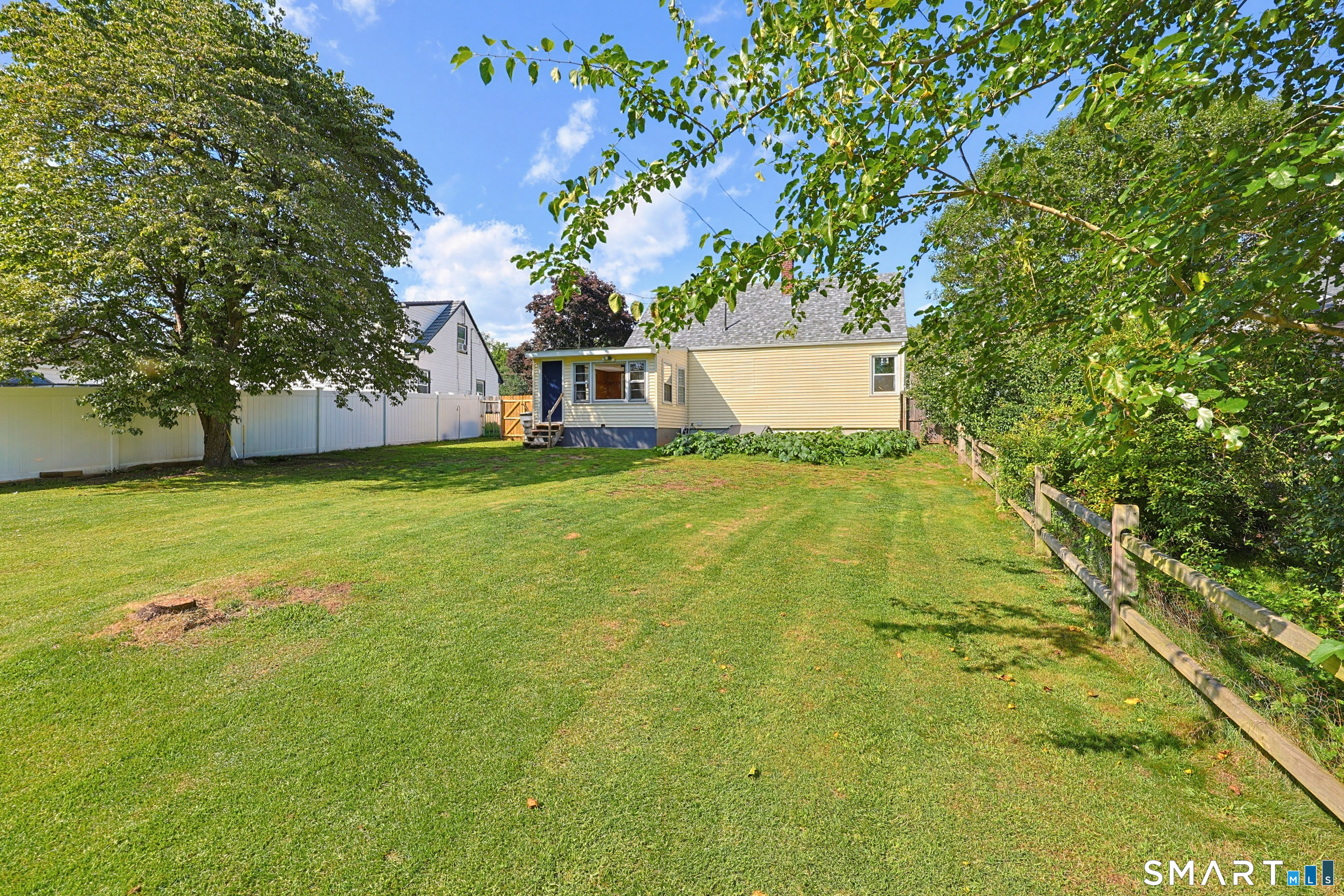 16 King Court Enfield CT 06082