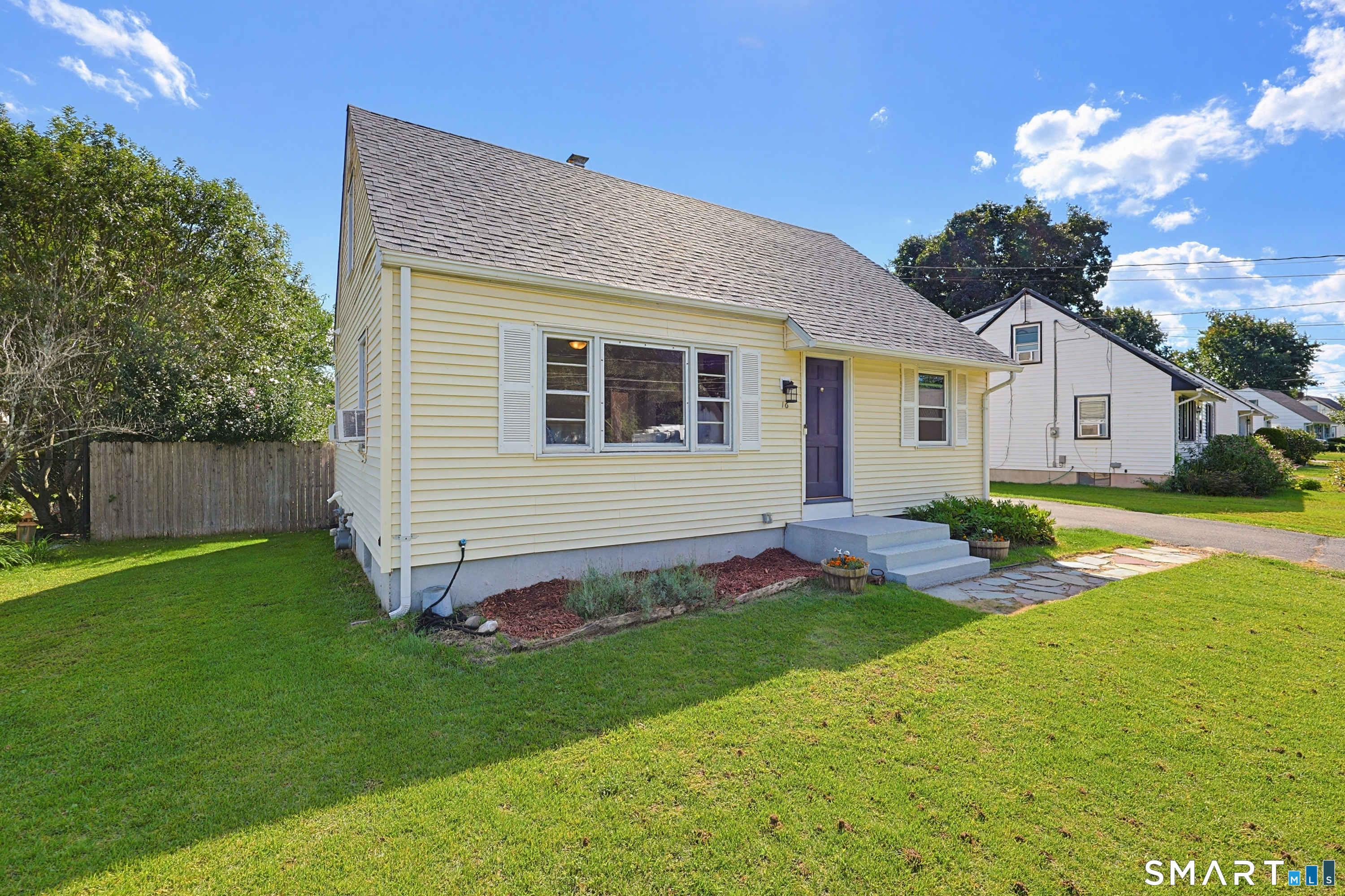 16 King Court Enfield CT 06082