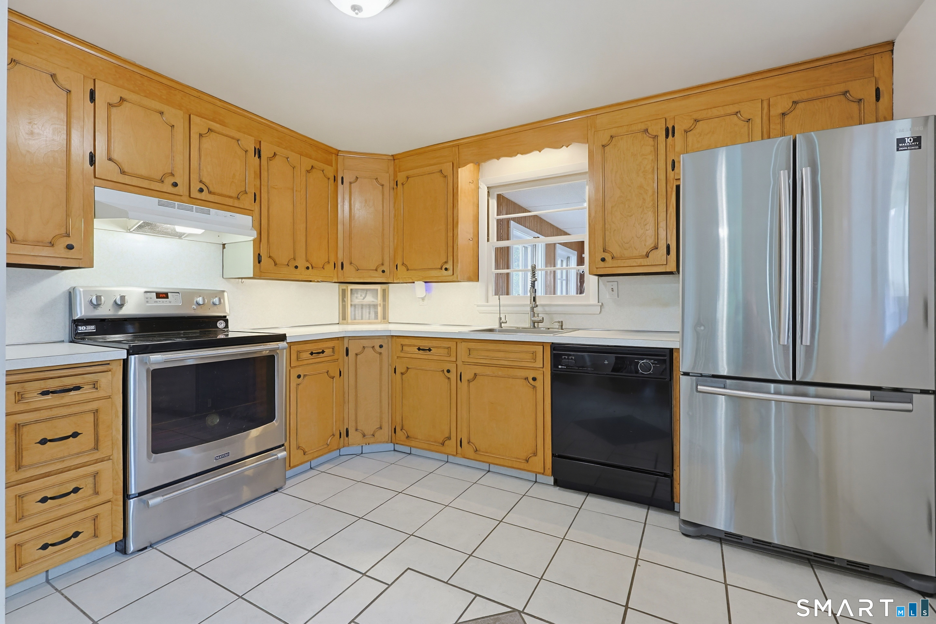 16 King Court Enfield CT 06082