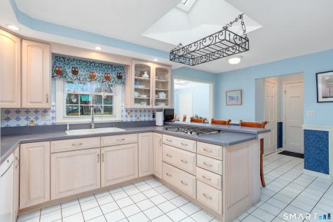 19 Surrey Lane Branford CT 06405