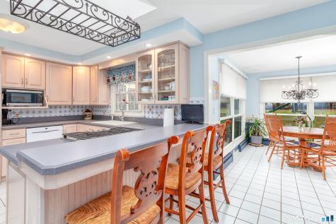 19 Surrey Lane Branford CT 06405