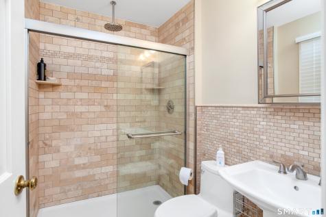 19 Surrey Lane Branford CT 06405