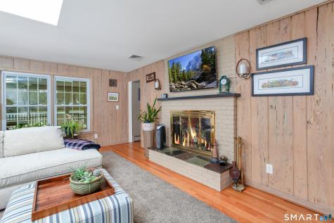 19 Surrey Lane Branford CT 06405
