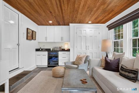 28 River Road Essex CT 06426