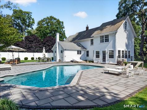 28 River Road Essex CT 06426